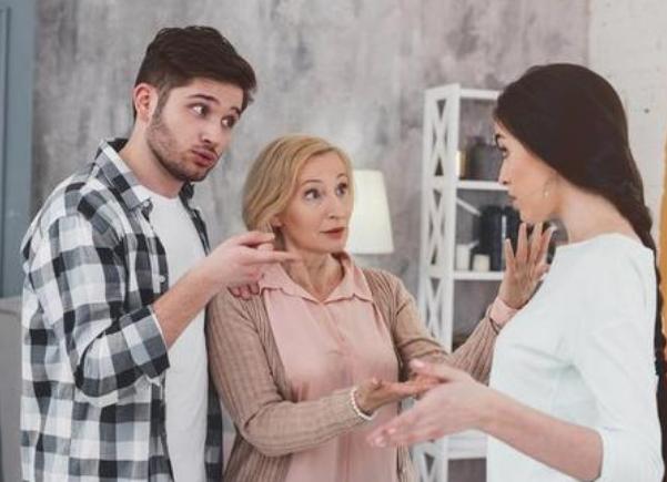婆婆不待見我還刁難我怎么辦？