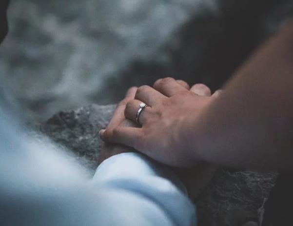 夫妻長(zhǎng)期分居會(huì)對(duì)婚姻造成怎樣的影響？