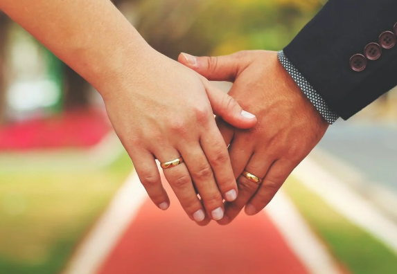 為什么有些男人會(huì)逃避婚姻