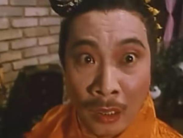 異裝癖的致病因素有哪些？