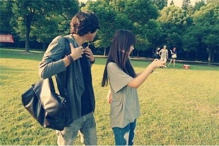 測(cè)試你們適合做戀人還是朋友