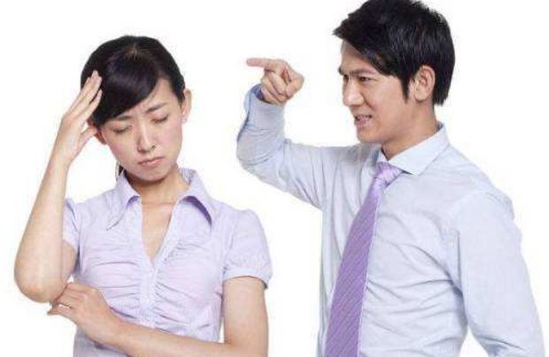 被指責(zé)時(shí)是認(rèn)錯(cuò)還是回懟