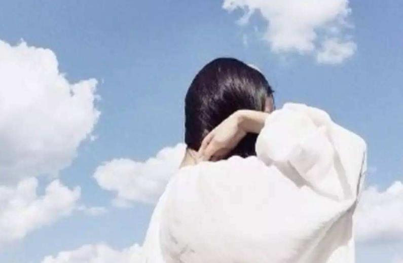 取悅自己比取悅別人要強(qiáng)得多