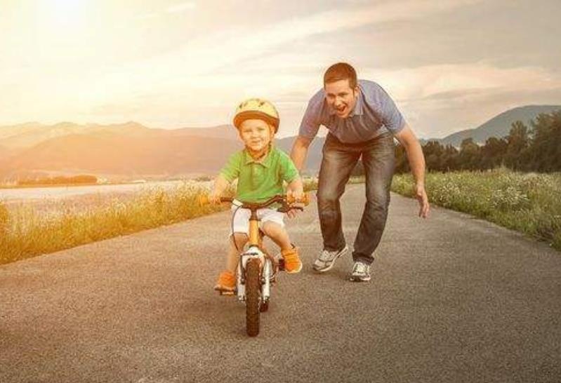 孩子如果經(jīng)常說反正這兩個字其實是在求助