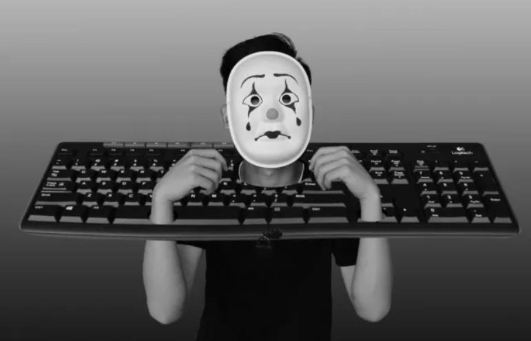 “網(wǎng)絡(luò)暴力”匿名者的狂歡
