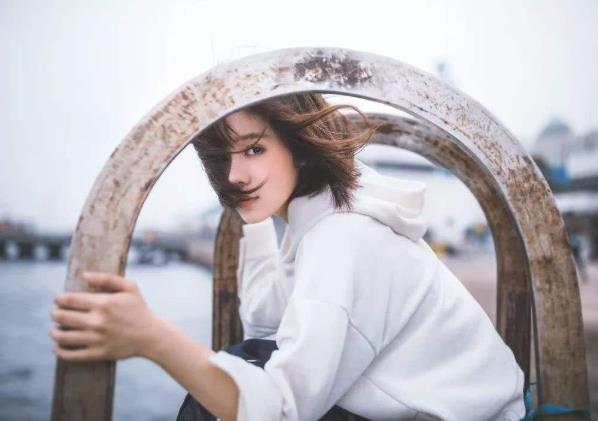 高情商的女人總是能讓人刮目相看