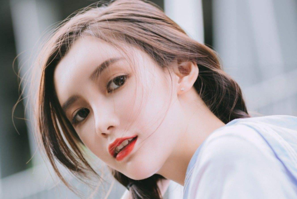 如何判斷自己是不是喜歡上了這個(gè)男生