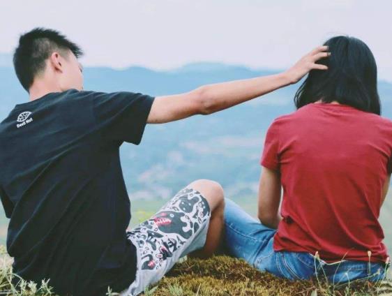 異性的什么舉動(dòng)會(huì)讓你感到反感