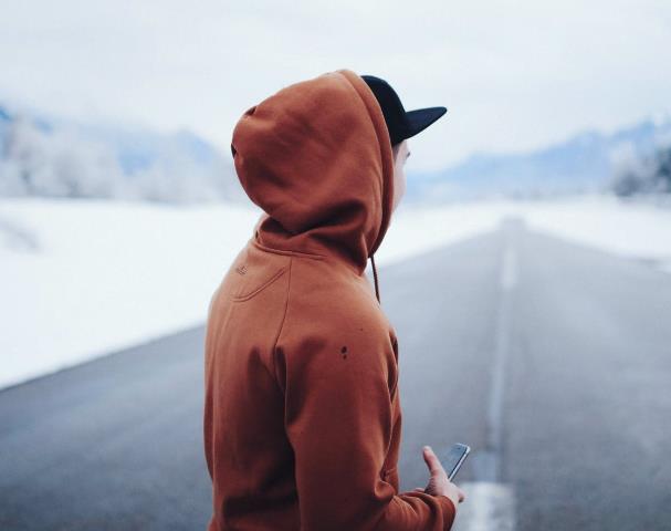 女人只是想要忽悠利用你的表現(xiàn)
