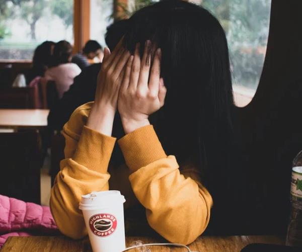 教你克服害羞心理的八個(gè)技巧