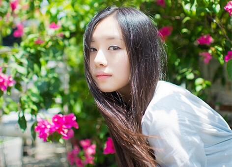 快來看看，假如你和他媽掉進(jìn)水里他會(huì)選擇救誰