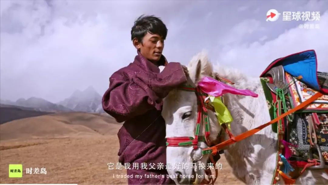 丁真父母身份曝光，網(wǎng)友放心了，有這種家庭背景，穩(wěn)了！
