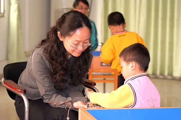 什么是團體沙盤游戲？團體沙盤游戲的操作規(guī)則