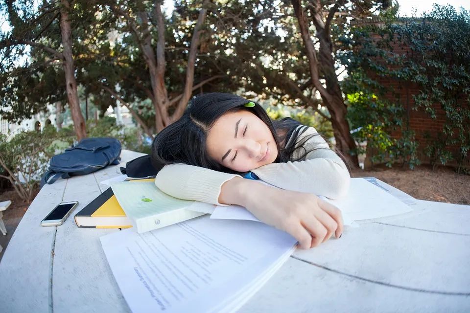 入睡困難，睡眠障礙癥改善的方法