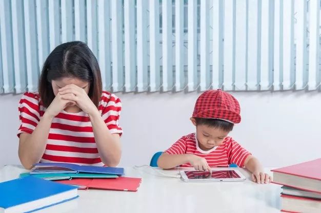 當(dāng)社會焦慮與個體焦慮發(fā)生碰撞