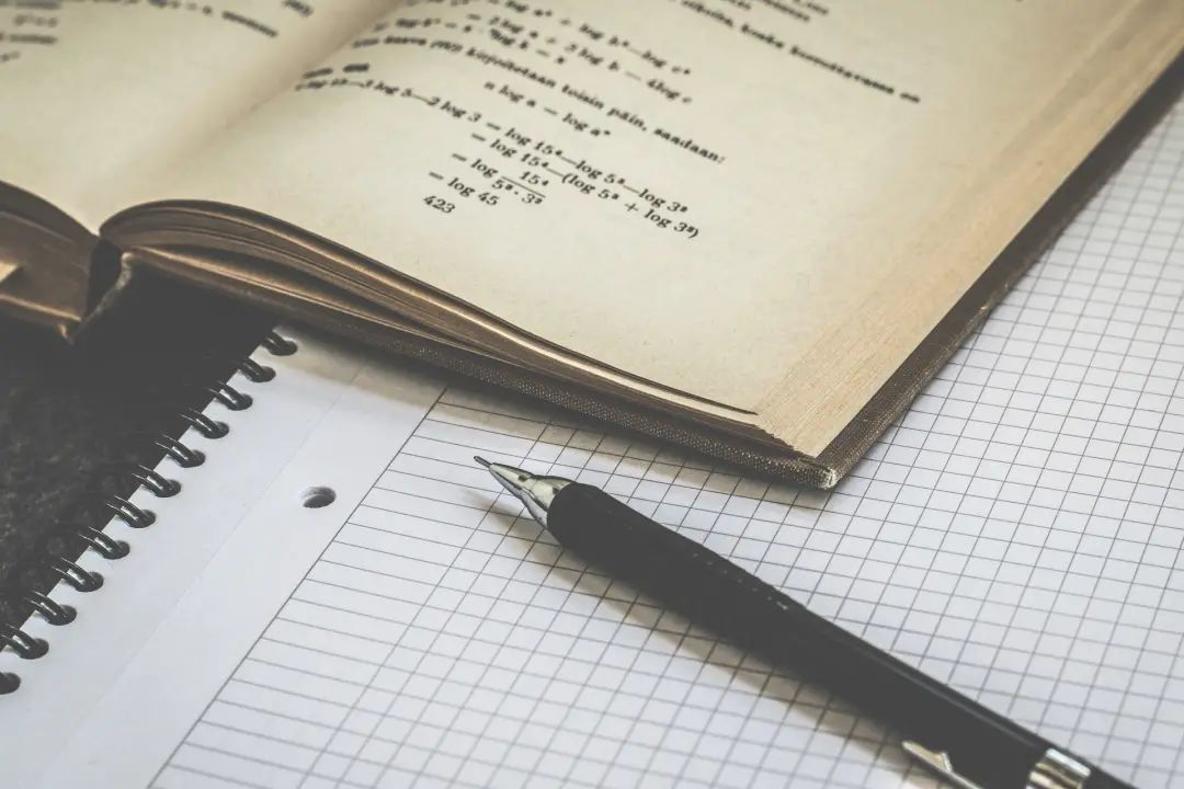 輔導(dǎo)孩子功課時，如何避免焦慮和控制憤怒