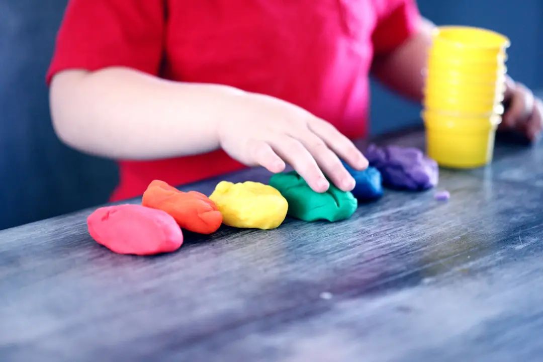 育兒心理：給孩子立規(guī)矩就是壓抑天性