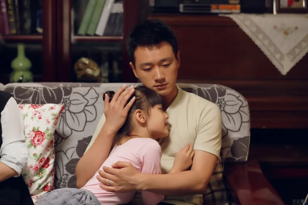 喪偶式育兒：懦弱的爸爸背后站著強勢的媽媽