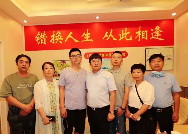 基因和環(huán)境哪個對人影響更大？