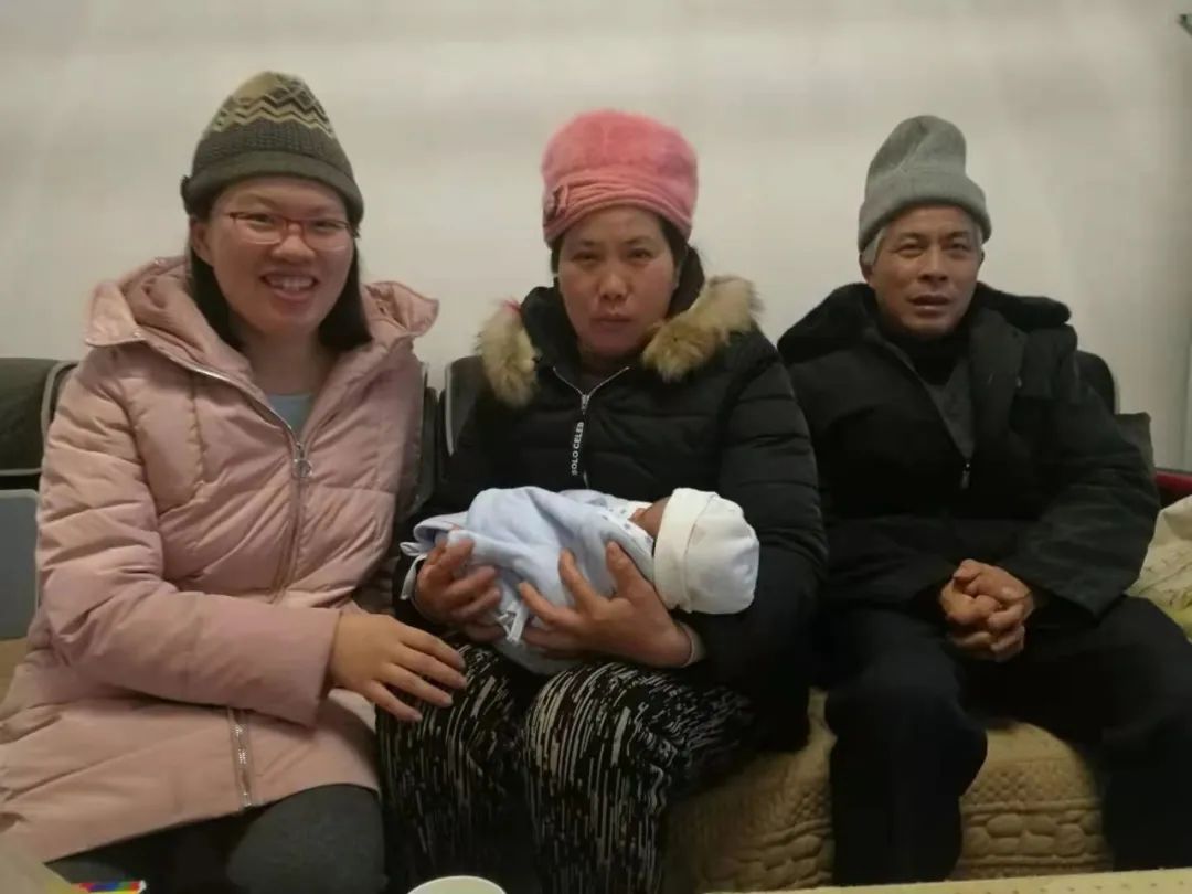 母親曾經(jīng)是讓我感到懼怕和羞恥的人