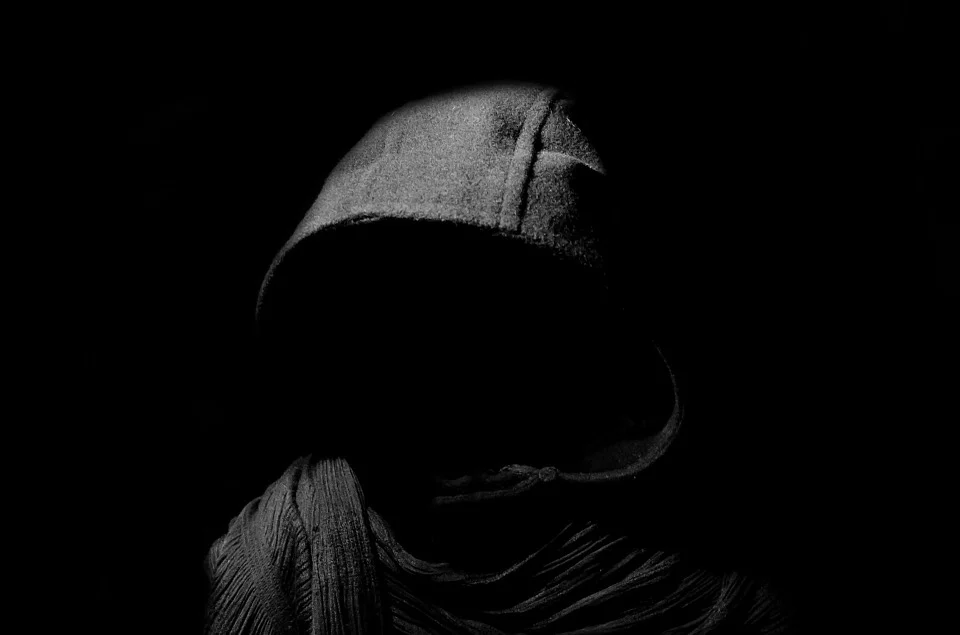 若不先解決自己的陰影，沒(méi)人能夠獲得自我認(rèn)識(shí)