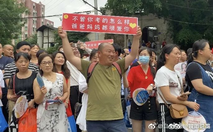 容貌焦慮自救指南，為什么會覺得自己丑？