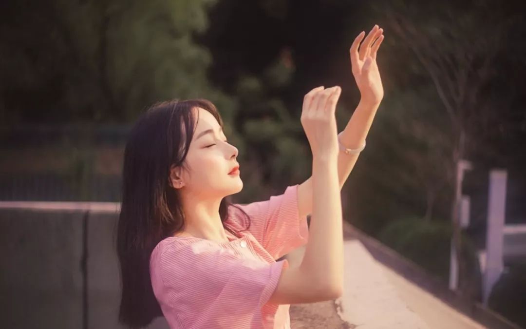 女人千萬不要?jiǎng)e被焦慮感打敗 