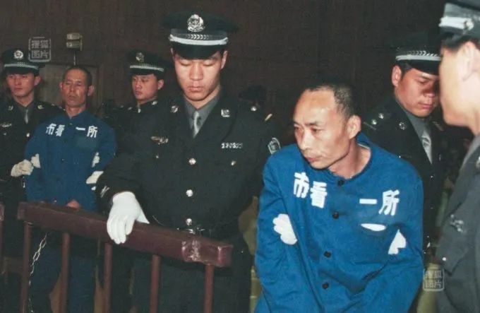從小未被善待過(guò)、是惡性罪犯的罪惡之源