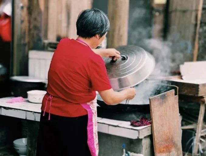 老年人經(jīng)常獨(dú)處，孤獨(dú)心理如何面對(duì)？