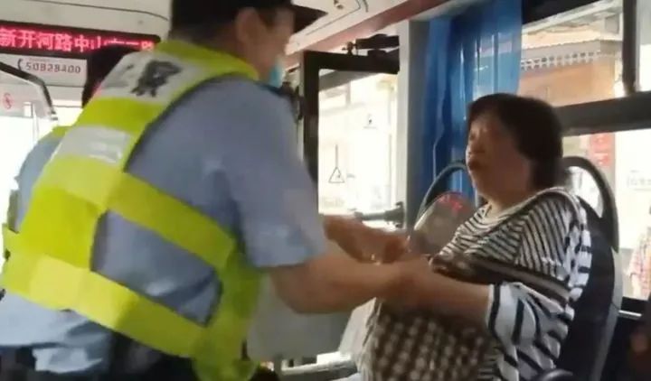解讀：是老人變壞了還是壞人變老了？