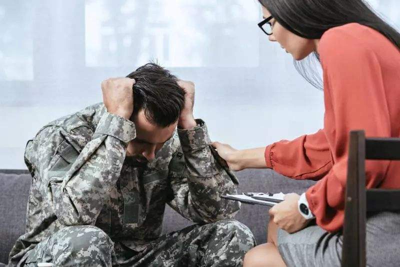 為什么會(huì)出現(xiàn)創(chuàng)傷性應(yīng)激障礙癥狀？