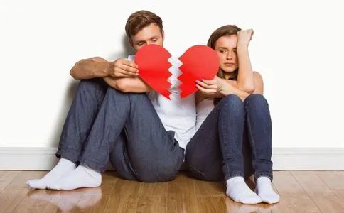 回避型依戀人格的表現(xiàn)