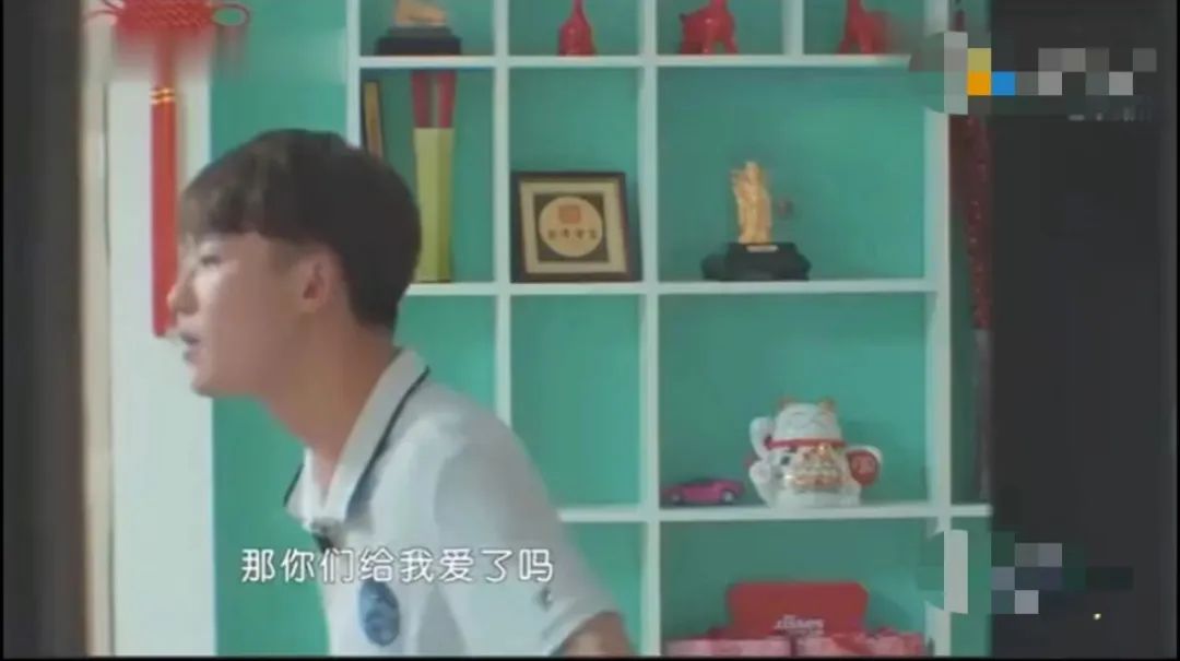 被忽視的孩子，容易變成一個(gè)情感空洞人