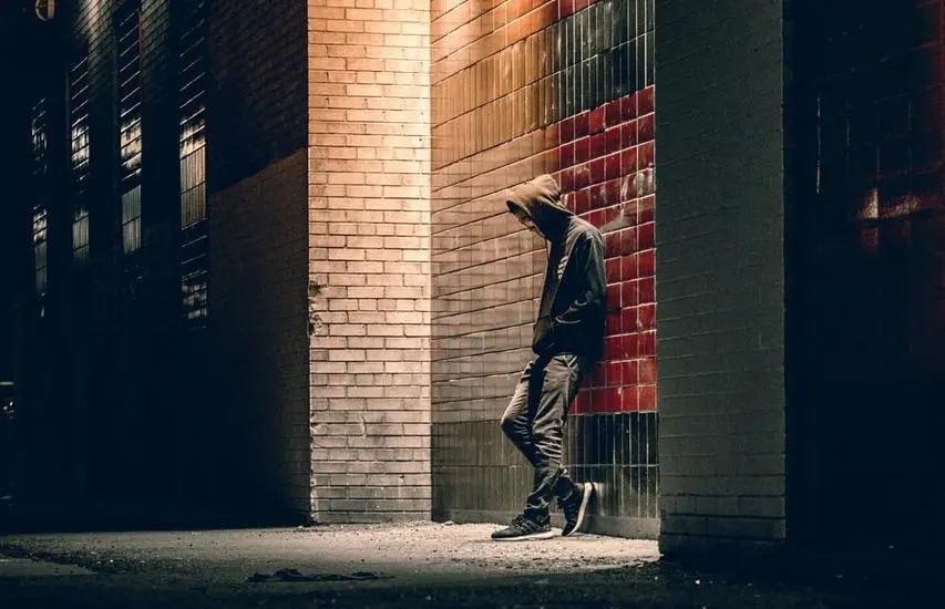 《適度依賴讓我們走得更近》我們可以既親密又獨(dú)立