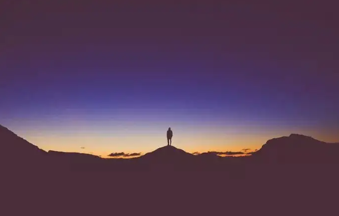 當(dāng)老年人回憶從前，是更聰明還是會(huì)更開心？