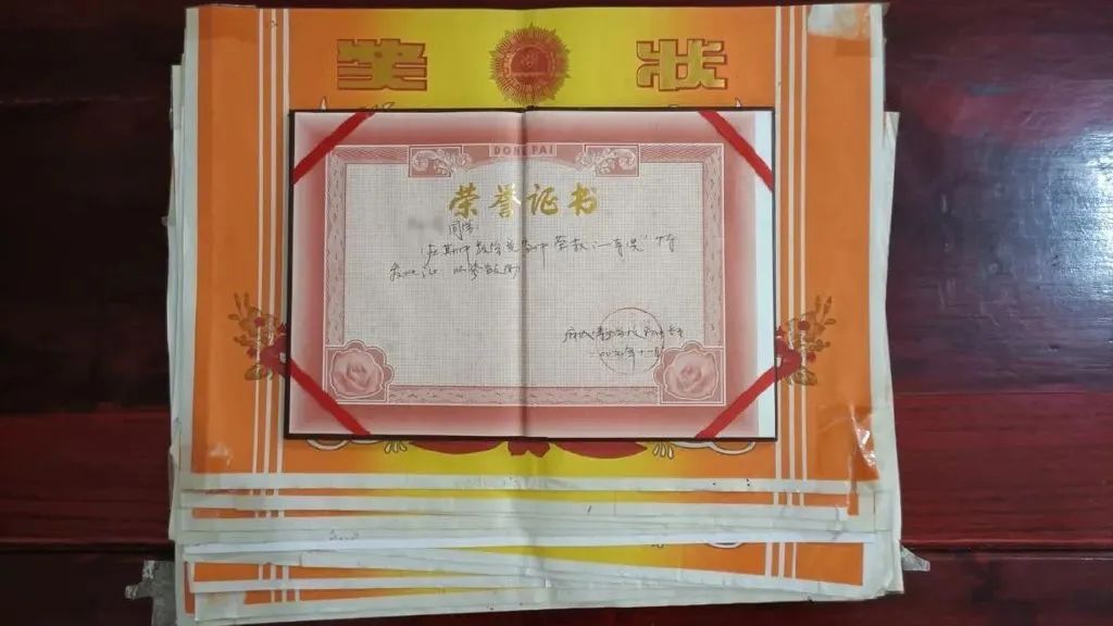 每一個(gè)上癮行為的背后，都藏著未被滿足的渴望