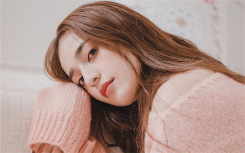 女生暗戀你的表現(xiàn)有哪些？ 平時有這些微妙行動變化基本可以確定！