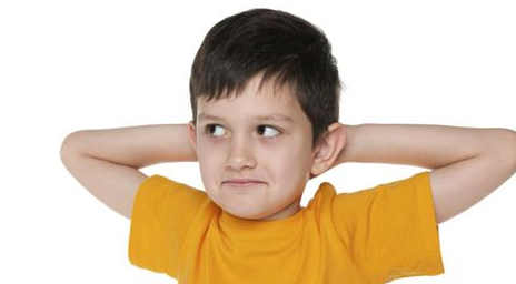 孩子社交障礙的表現(xiàn)，有什么方法改善？