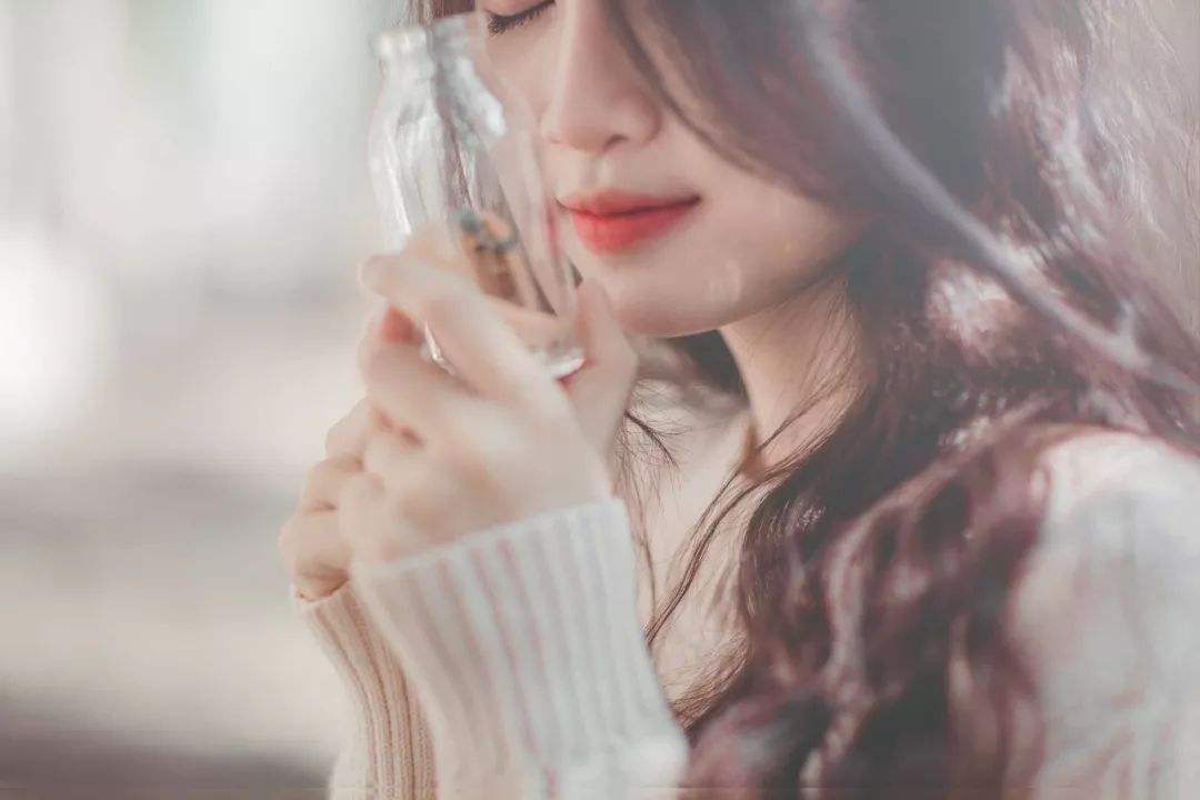 成年初期的女性最需要男性情感支持的原因及心理機(jī)制